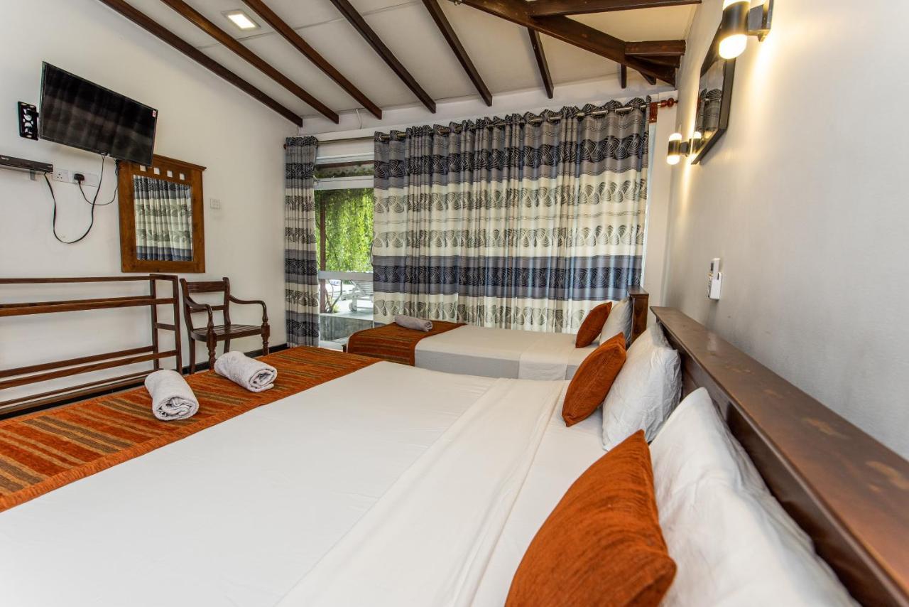 Avon Villa Хиккадува Экстерьер фото