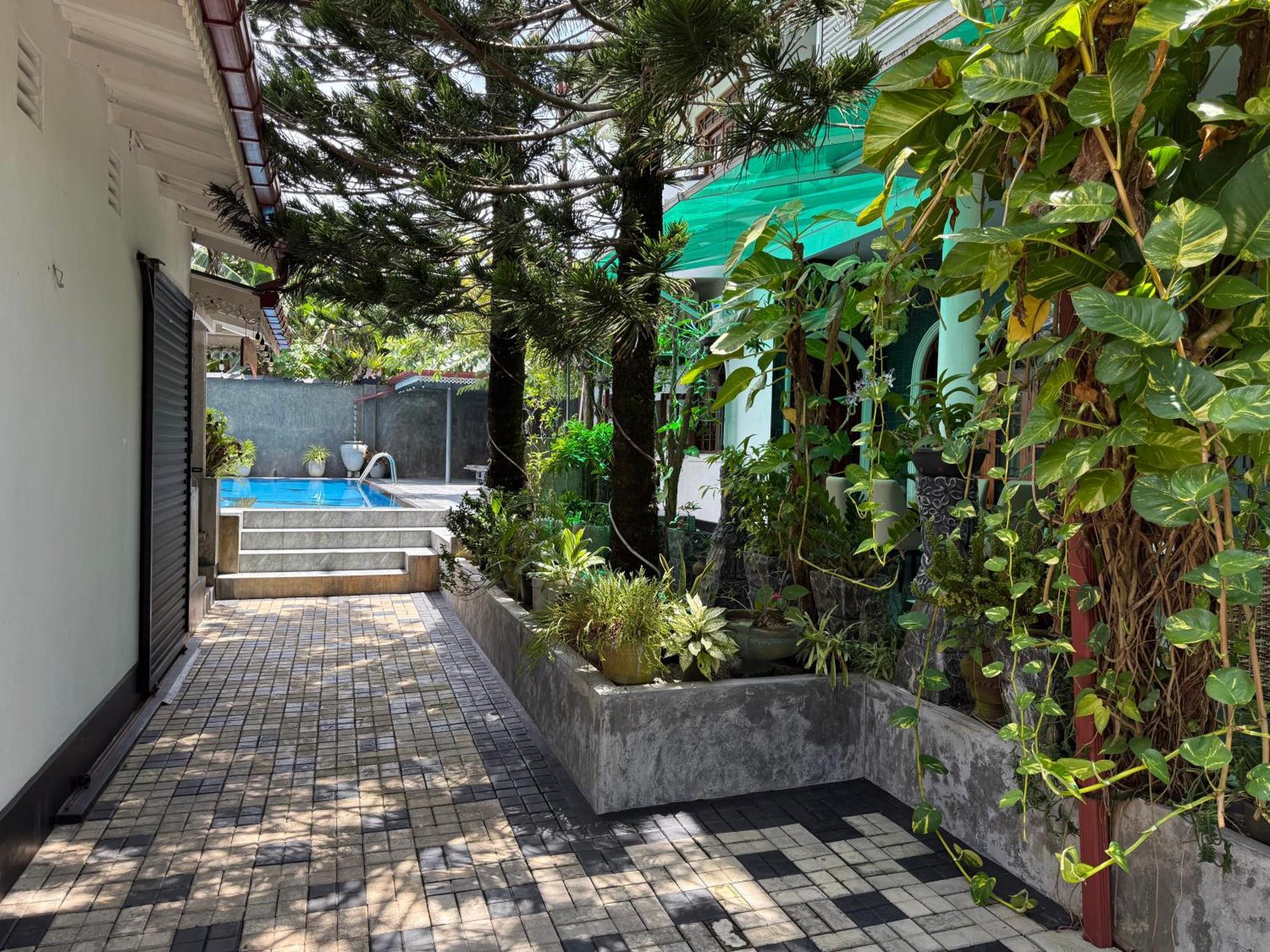 Avon Villa Хиккадува Экстерьер фото