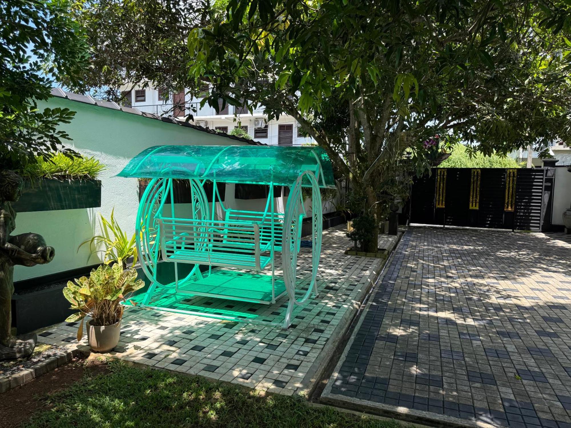 Avon Villa Хиккадува Экстерьер фото