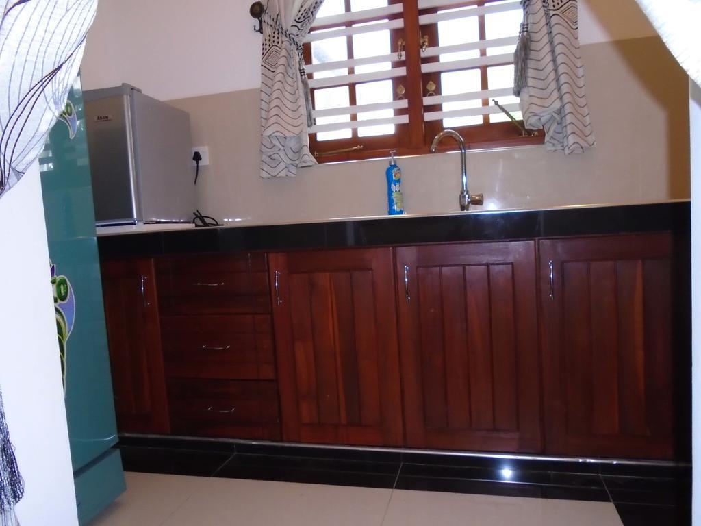Avon Villa Хиккадува Экстерьер фото